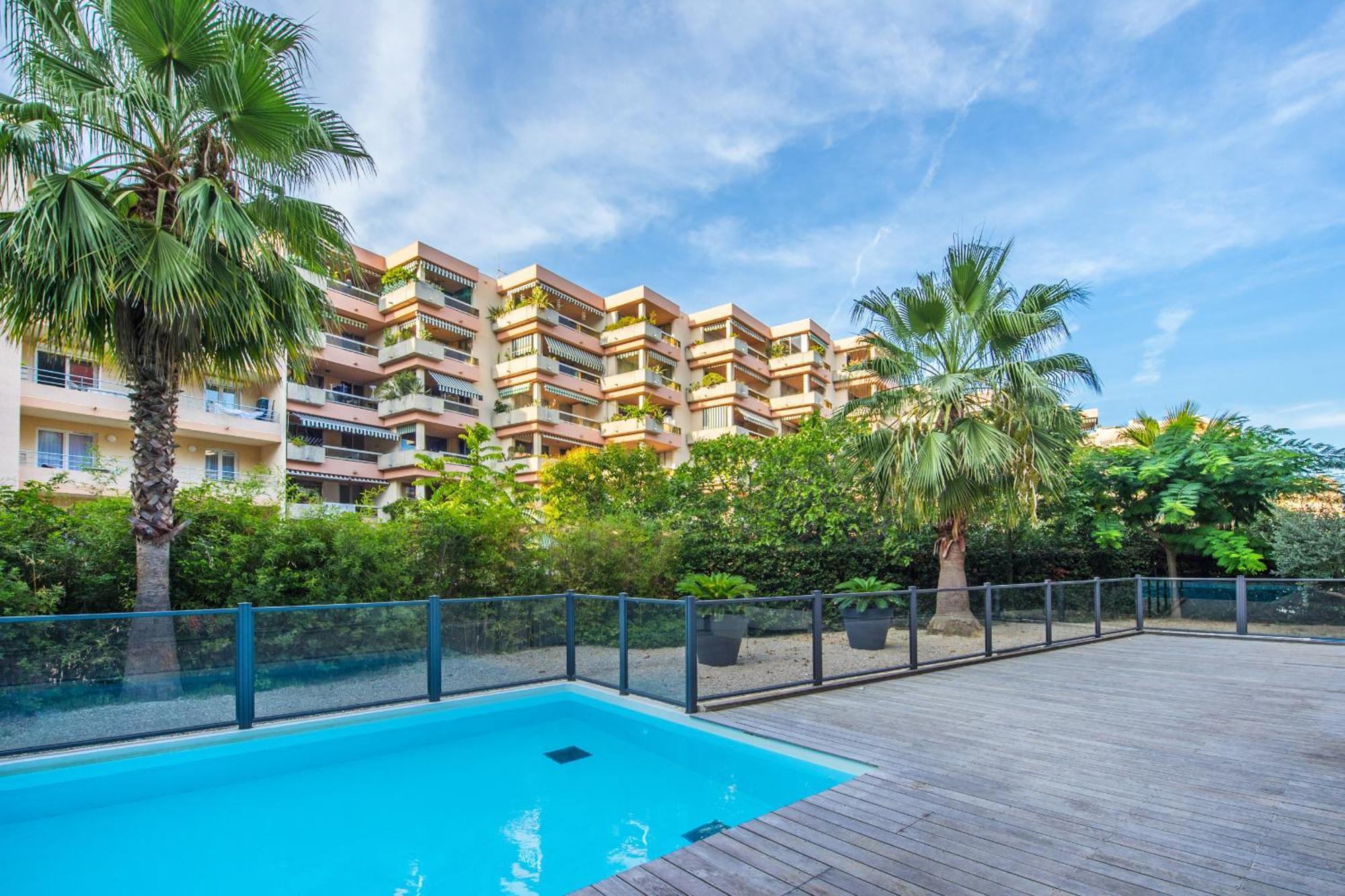 "L'Idyllique" Parking, Piscine, Plage, Calme Assure, Gare Roquebrune-Cap-Martin Exterior photo